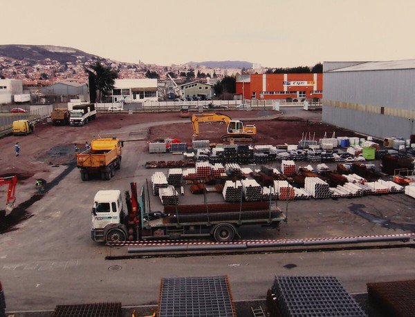 Extension bâtiment production